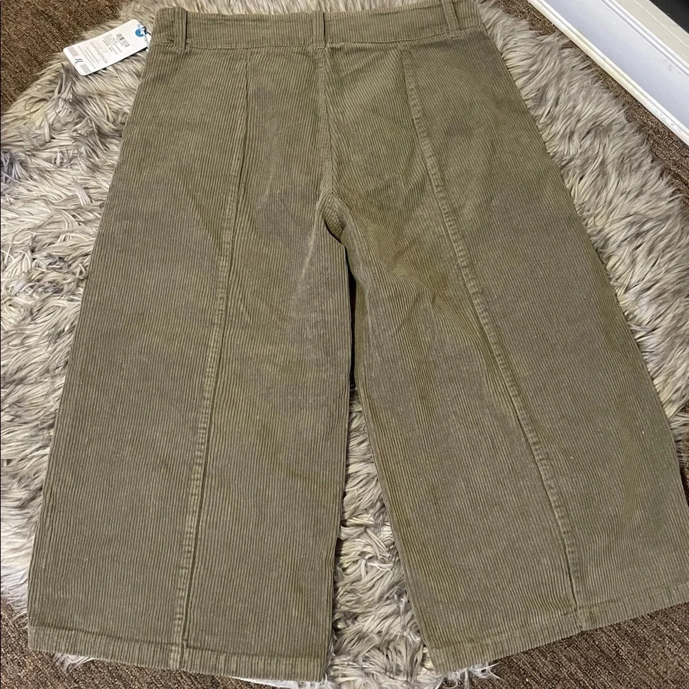 Olive Green Corduroy Pants sporting life. New with tags. - Picture 9 of 13